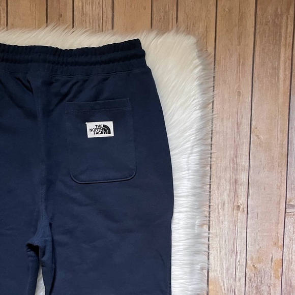 The North Face Men’s Heritage Patch Summit Navy Joggers - Picture 5 of 8